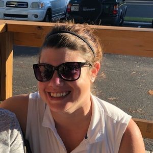 Meet your Posher, Savannah